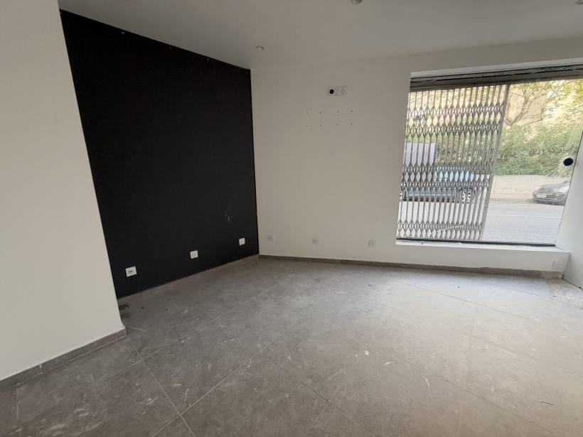 Local a vendre 15 Bis SULLY